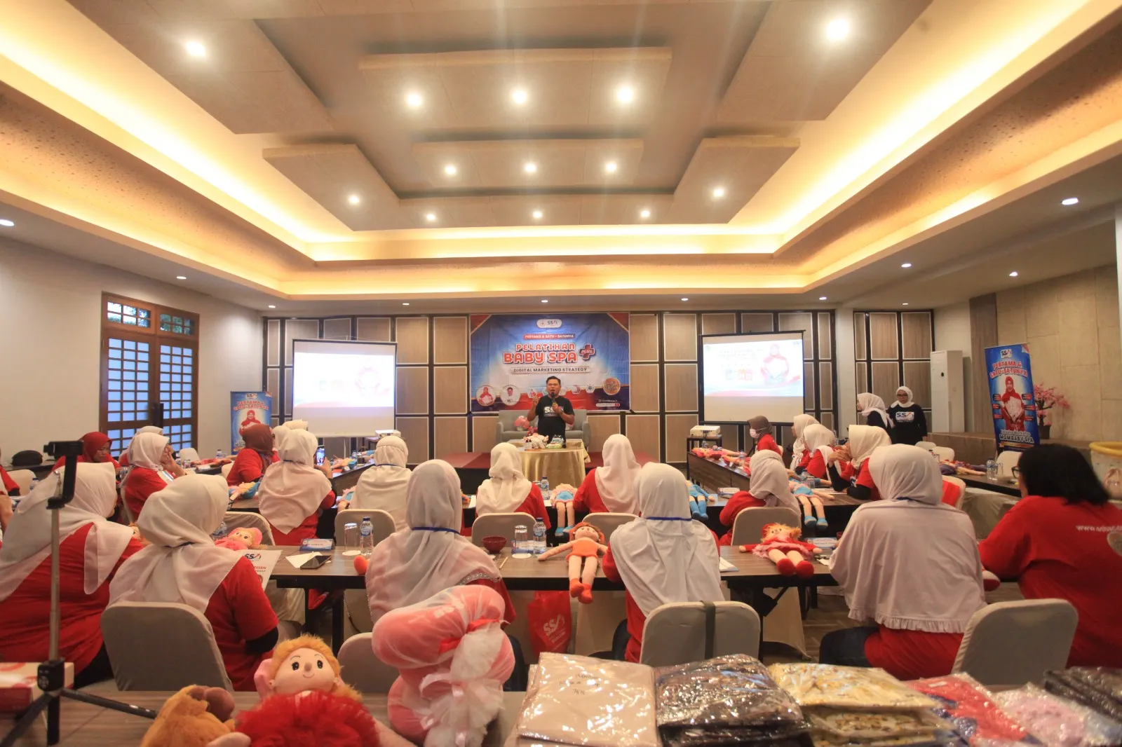 Pelatihan Baby Spa untuk Bidan: Panduan Bisnis dan Karir Strategis